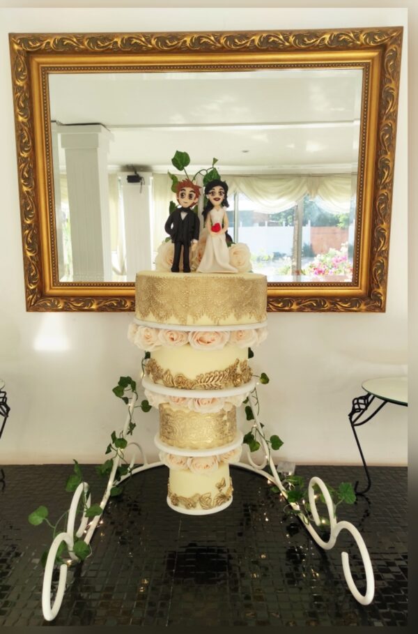 Chandelier cake